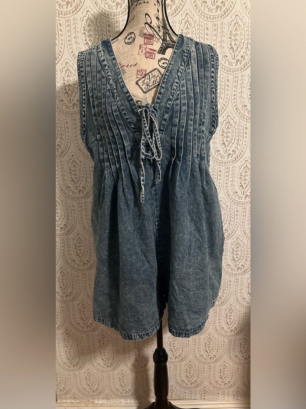 Sleeveless Washed Denim Tie-Front Rompe in Blue New no tags